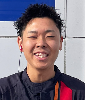 男性スタッフ主任